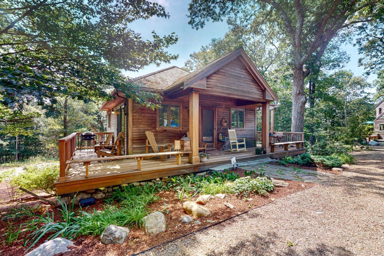 Nana'S Rear Treehouse Villa West Tisbury Exterior photo